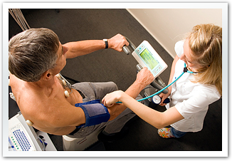 Umfassende Diagnose und Betreuung des Patienten.